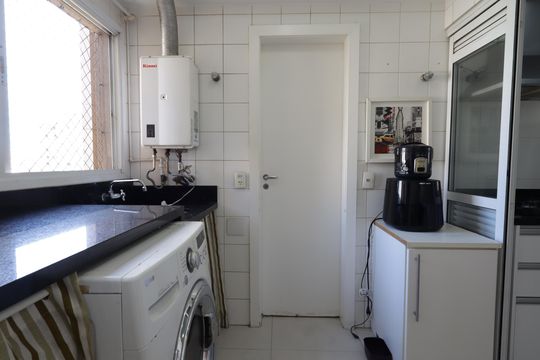 Área de Serviço de apartamento à venda com 3 quartos, 95m² em Vila Andrade, São Paulo