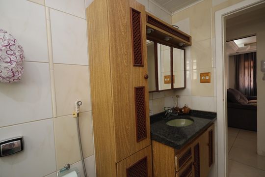 Banheiro de apartamento à venda com 2 quartos, 66m² em Vila Mazzei, São Paulo