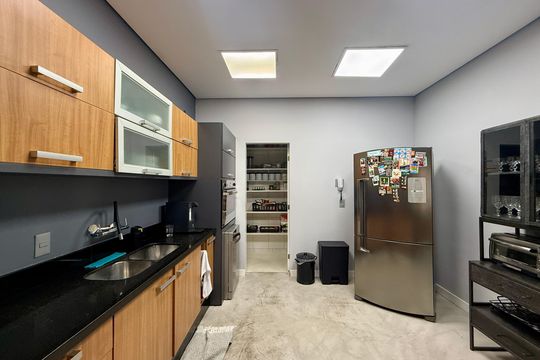 Cozinha  de casa de condomínio à venda com 4 quartos, 397m² em Brooklin, São Paulo