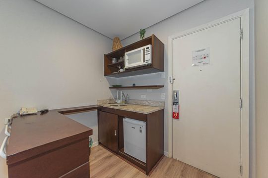 Cozinha de kitnet/studio à venda com 1 quarto, 29m² em Chácara Santo Antônio (zona Sul), São Paulo