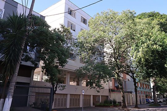 Fachada do prédio de apartamento à venda com 2 quartos, 67m² em Petrópolis, Porto Alegre