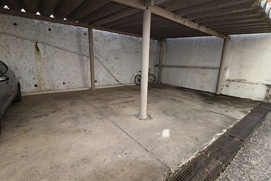 Área comum - garagem de apartamento à venda com 2 quartos, 67m² em Petrópolis, Porto Alegre