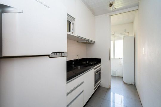 Cozinha de apartamento à venda com 2 quartos, 55m² em Sarandi, Porto Alegre