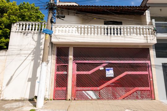 Fachada  de casa para alugar com 3 quartos, 130m² em Itaim Paulista, São Paulo