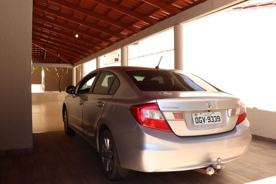 Garagem de casa para alugar com 3 quartos, 300m² em Residencial Mansoes Paraiso, Goiânia