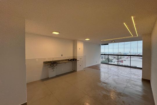 Sala de apartamento à venda com 3 quartos, 119m² em Recreio dos Bandeirantes, Rio de Janeiro