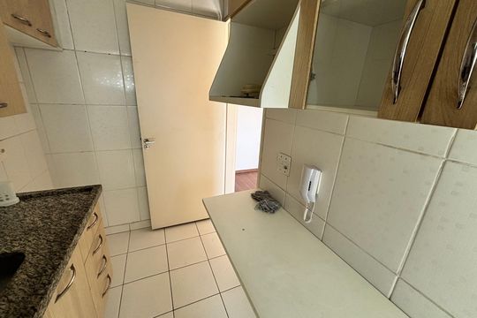 Cozinha de apartamento à venda com 2 quartos, 43m² em Vila Talarico, São Paulo