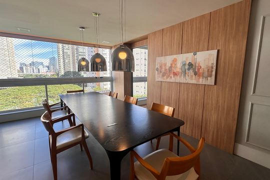 Varanda da Sala de apartamento à venda com 4 quartos, 234m² em Itaim Bibi, São Paulo