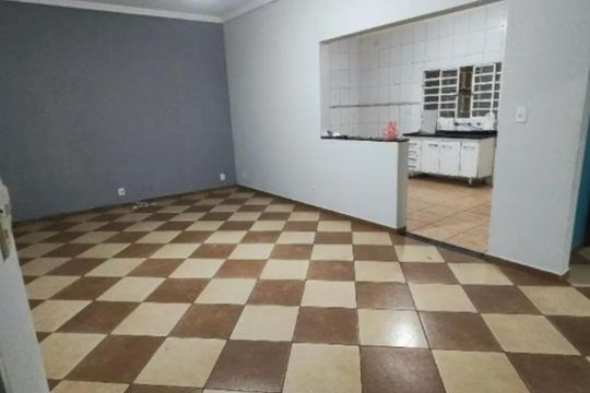 Casa para alugar com 3 quartos, 450m² em Jardim Satélite, São José dos Campos
