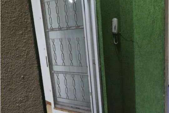 Entrada de casa para alugar com 3 quartos, 450m² em Jardim Satélite, São José dos Campos