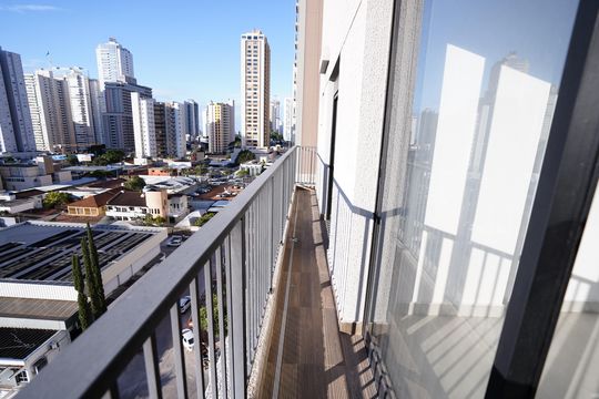 Apartamento à venda com 2 quartos, 74m² em Setor Bueno, Goiânia