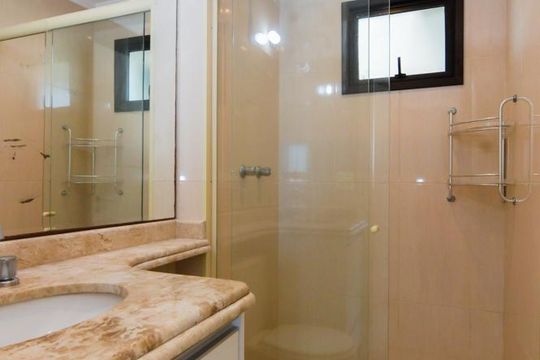 Banheiro Social de apartamento à venda com 3 quartos, 75m² em Vila Aprazivel, Guarulhos