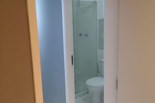 Banheiro de apartamento para alugar com 2 quartos, 59m² em Jardim Prudência, São Paulo