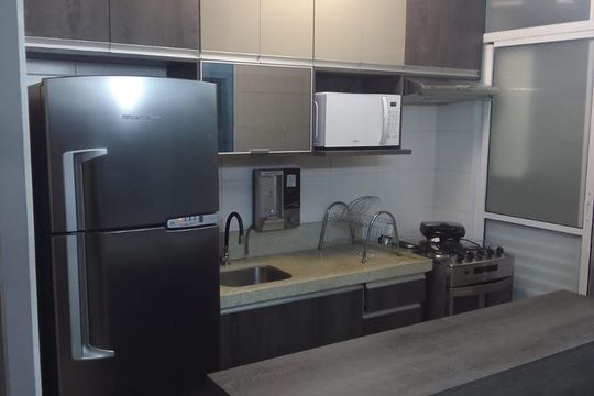Cozinha de apartamento para alugar com 2 quartos, 59m² em Jardim Prudência, São Paulo