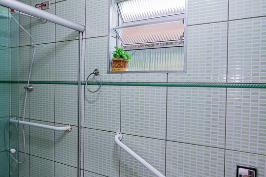 Banheiro de casa à venda com 4 quartos, 161m² em Vila Sao Vicente, São Paulo