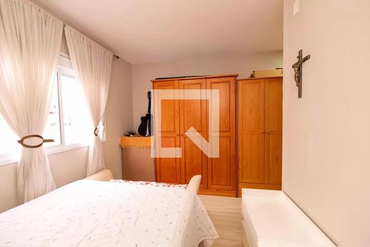 Quarto de apartamento para alugar com 2 quartos, 62m² em Alphaville Empresarial, Barueri