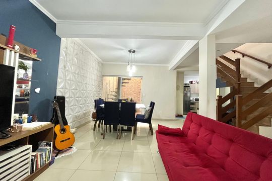 Sala de casa à venda com 3 quartos, 150m² em Vila Santa Catarina, São Paulo