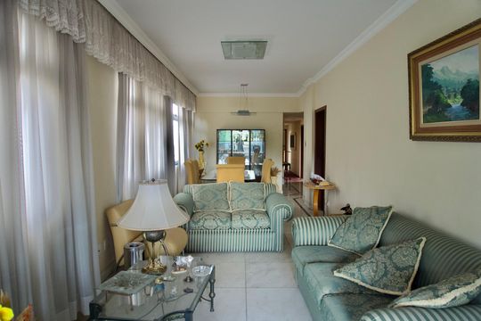 Sala de apartamento para alugar com 4 quartos, 138m² em Coração Eucarístico, Belo Horizonte