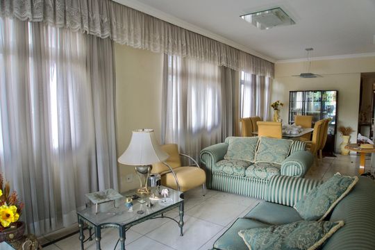 Apartamento para alugar com 4 quartos, 138m² em Coração Eucarístico, Belo Horizonte