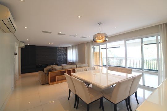Apartamento à venda com 4 quartos, 222m² em Jardim Marajoara, São Paulo