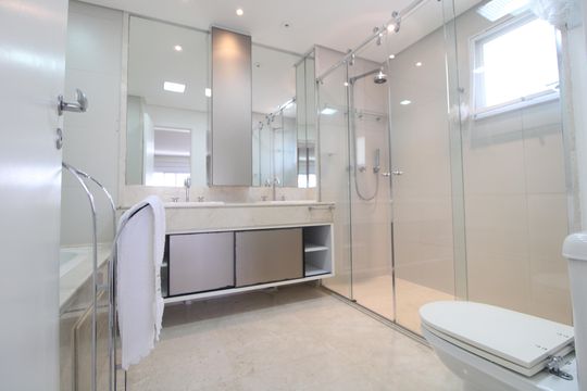 Apartamento à venda com 4 quartos, 222m² em Jardim Marajoara, São Paulo