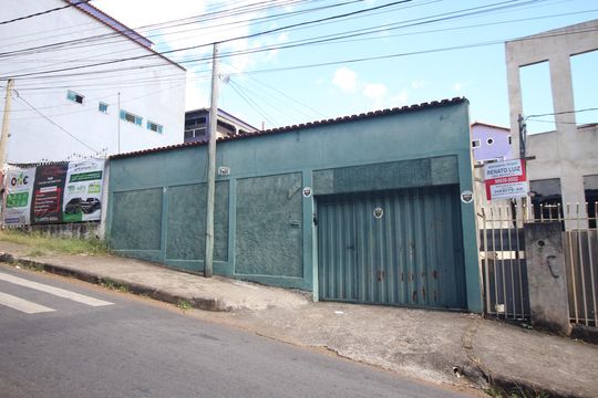 Fachada de casa à venda com 4 quartos, 350m² em Pongelupe, Belo Horizonte