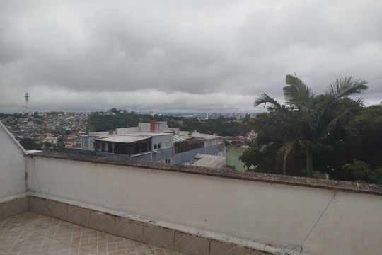 Área externa de apartamento à venda com 2 quartos, 130m² em Medianeira, Porto Alegre
