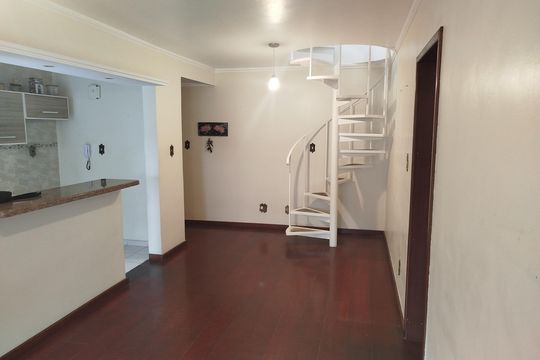 Apartamento à venda com 2 quartos, 130m² em Medianeira, Porto Alegre