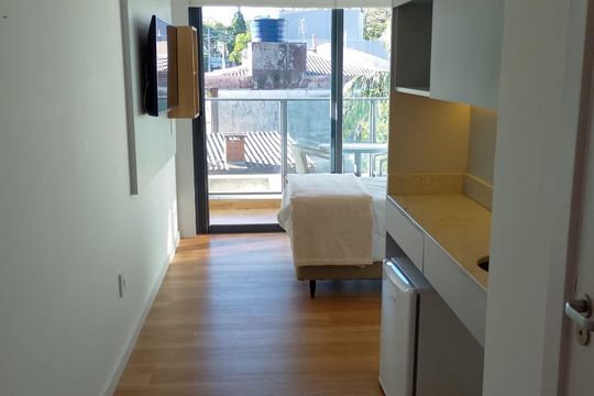 Kitnet/Studio para alugar com 1 quarto, 26m² em Três Figueiras, Porto Alegre