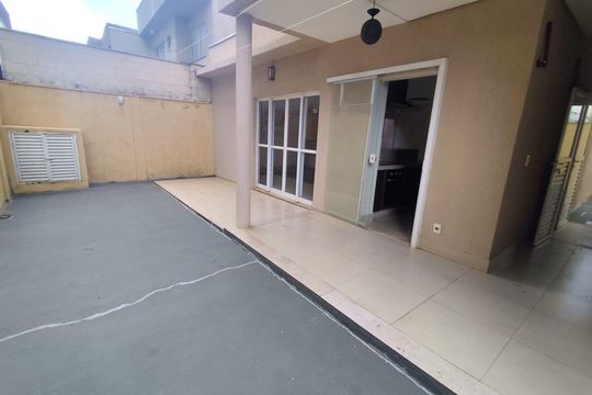 Casa de Condomínio para alugar com 3 quartos, 150m² em Granja Marileusa, Uberlândia