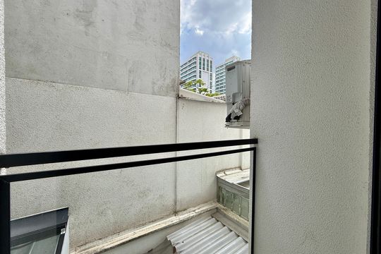Sacada de kitnet/studio à venda com 1 quarto, 24m² em Santo Amaro, São Paulo