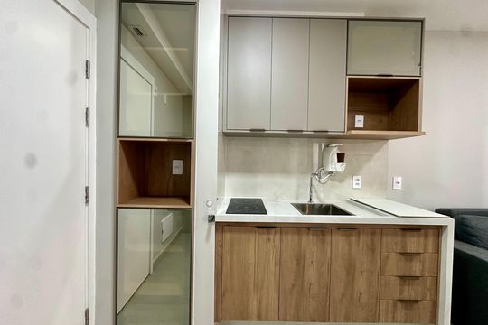 Cozinha de apartamento para alugar com 1 quarto, 41m² em Santo Amaro, São Paulo