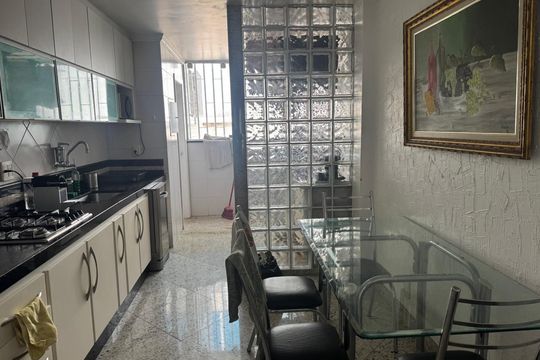 Cozinha de apartamento para alugar com 4 quartos, 147m² em Funcionários, Belo Horizonte