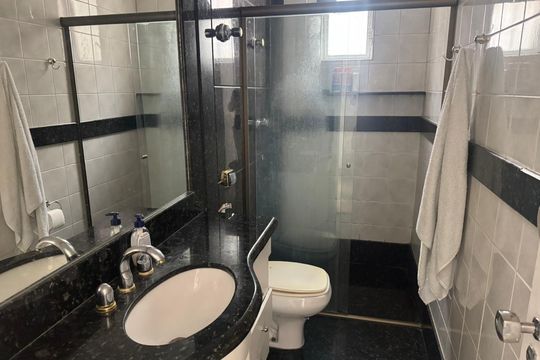 Apartamento para alugar com 4 quartos, 147m² em Funcionários, Belo Horizonte