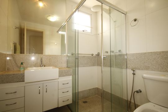 Apartamento à venda com 4 quartos, 252m² em Serra, Belo Horizonte