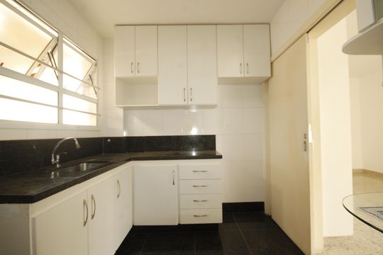 Apartamento à venda com 4 quartos, 252m² em Serra, Belo Horizonte