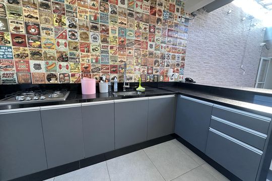 Churrasqueira de casa à venda com 4 quartos, 277m² em Nova Aldeinha, Barueri