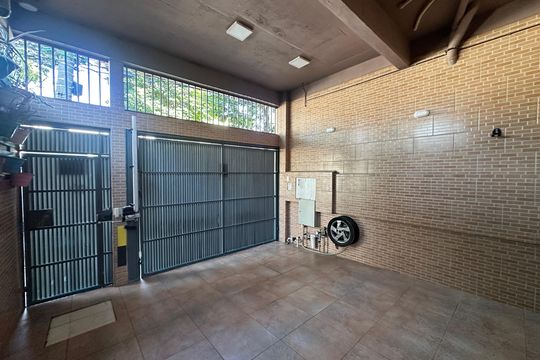 Garagem de casa à venda com 4 quartos, 277m² em Nova Aldeinha, Barueri