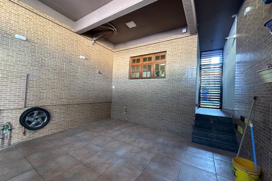 Garagem de casa à venda com 4 quartos, 277m² em Nova Aldeinha, Barueri