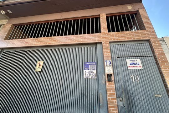 Fachada de casa à venda com 4 quartos, 277m² em Nova Aldeinha, Barueri