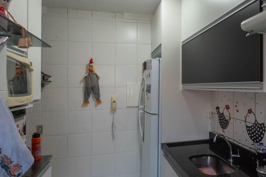 Cozinha de apartamento à venda com 2 quartos, 47m² em Loteamento Parque Centenario, Campinas