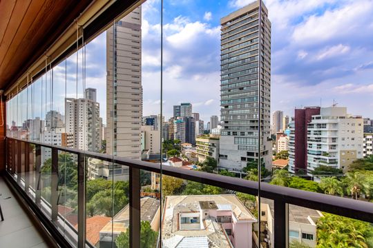 Varanda de apartamento à venda com 2 quartos, 70m² em Vila Madalena, São Paulo