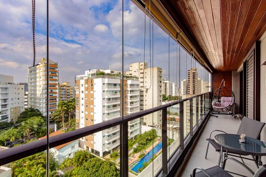 Apartamento à venda com 2 quartos, 70m² em Vila Madalena, São Paulo