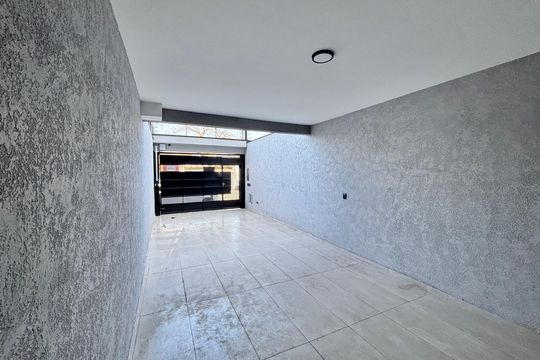Garagem de casa à venda com 3 quartos, 150m² em Jardim Artur Alvim, São Paulo
