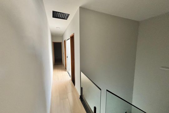 Corredor de casa à venda com 3 quartos, 150m² em Jardim Artur Alvim, São Paulo