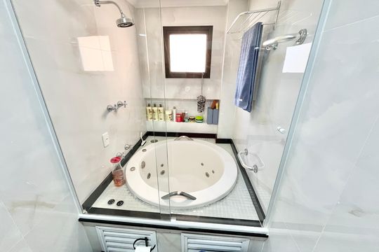 Banheiro da Suíte de apartamento à venda com 3 quartos, 120m² em Santa Teresinha, São Paulo