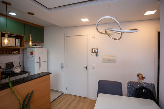 Sala de apartamento à venda com 2 quartos, 37m² em Jardim Miriam, São Paulo