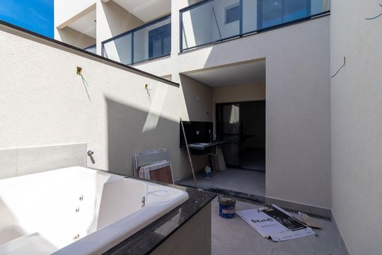 Quintal de casa à venda com 3 quartos, 170m² em Lauzane Paulista, São Paulo