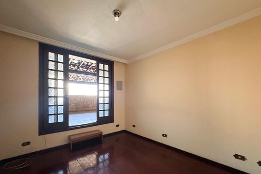 Sala de casa para alugar com 4 quartos, 245m² em Jardim Independencia, São Bernardo do Campo