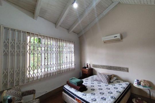 Quarto 2 de casa para alugar com 3 quartos, 326m² em Cavalhada, Porto Alegre